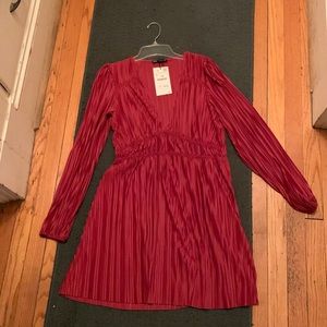Zara cocktail dress, never worn! Size Large!